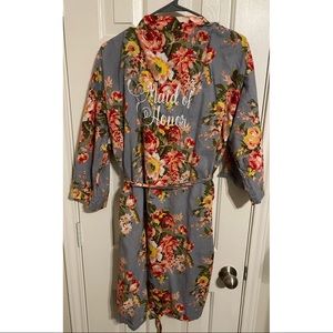 Maid of honor robe
